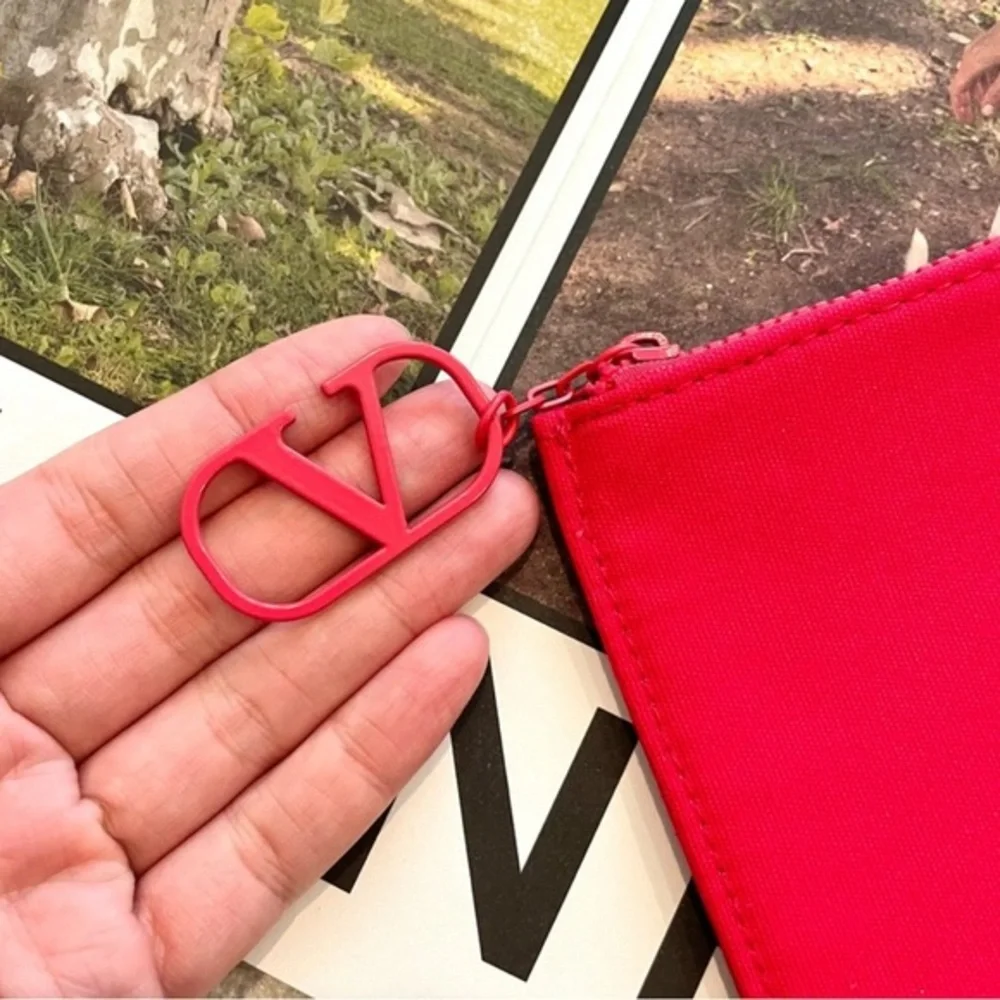 Valentino red cosmetic bag - Picture 5 of 7